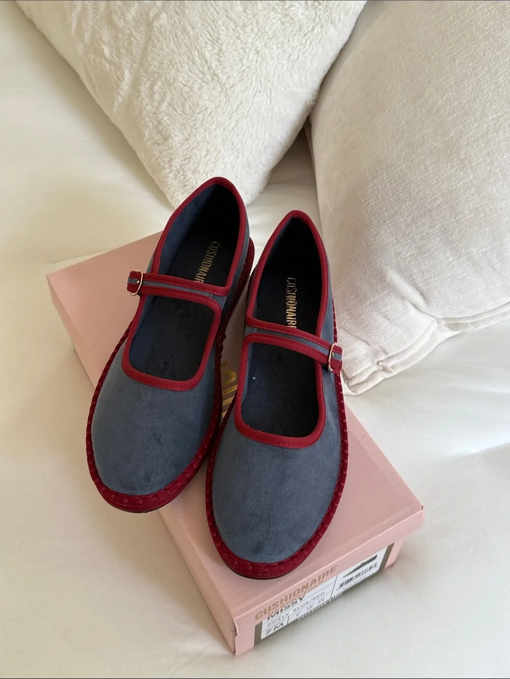 BRAND NEW CUSHIONAIRE Blue Suede Missy Mary Janes flats with Red Trim